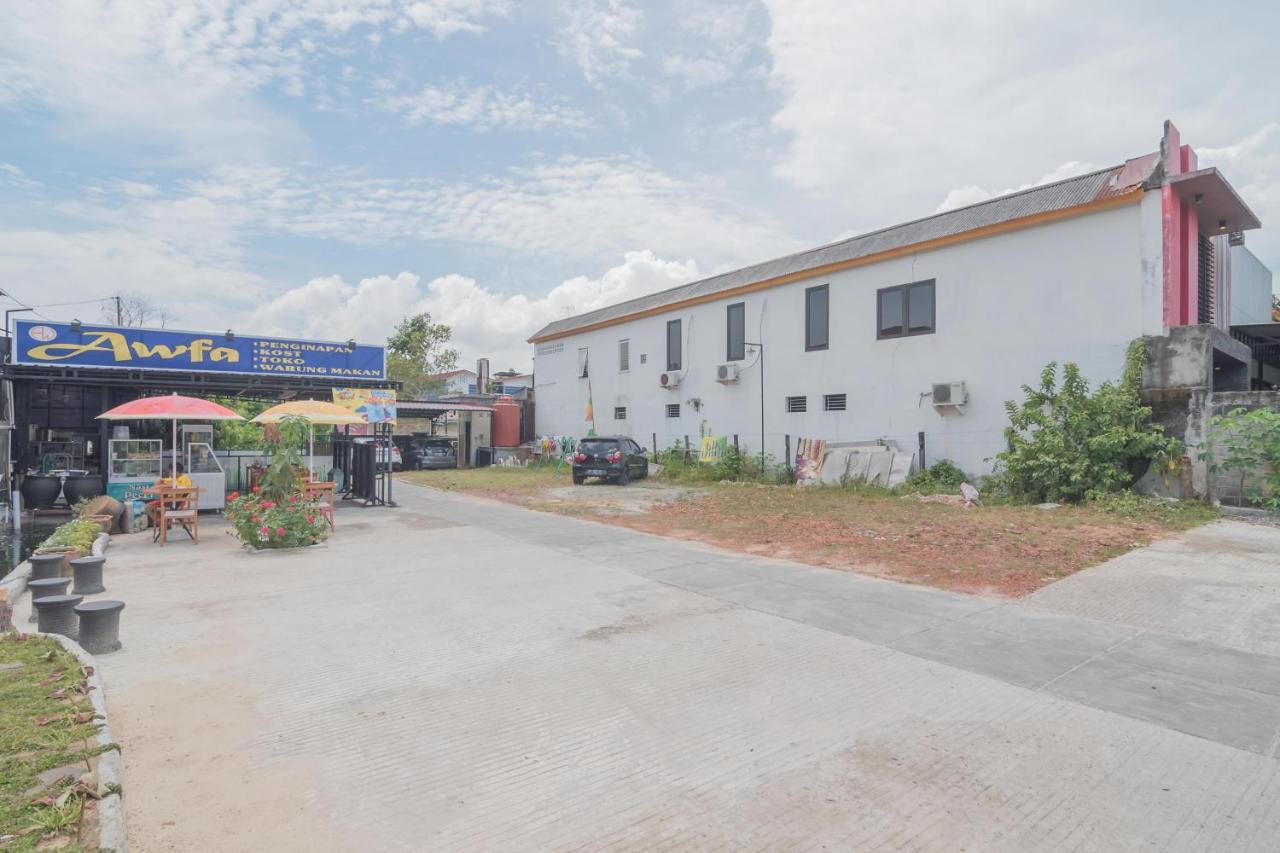 Reddoorz Near Sepinggan Airport Balikpapan 2 Hotel Eksteriør billede
