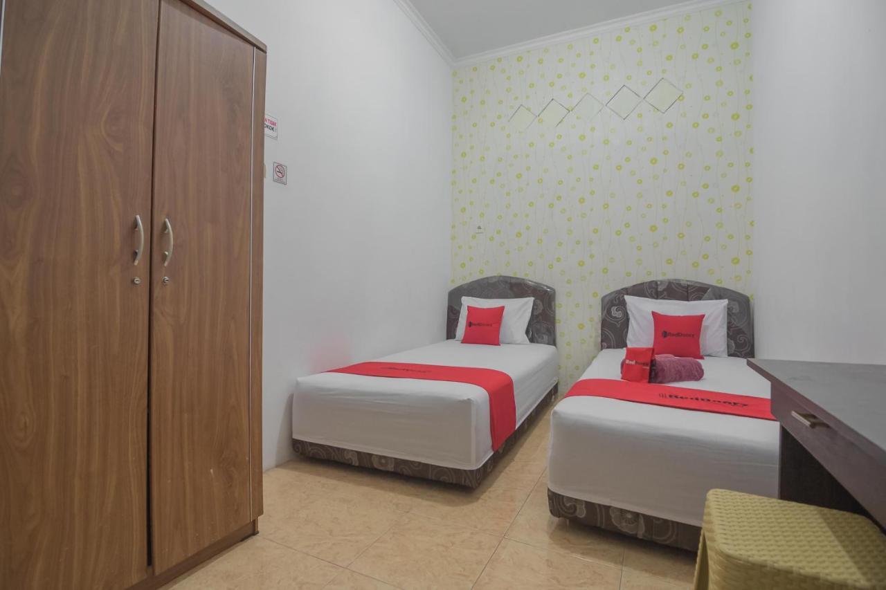 Reddoorz Near Sepinggan Airport Balikpapan 2 Hotel Eksteriør billede